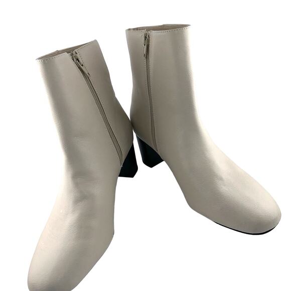 Loft Ankle Cream Faux Leather Zip Up Boot Size 7M NWOT - Picture 4 of 7